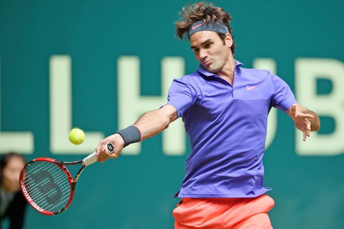 Roger Federer fends off Andreas Seppi to win landmark eighth Halle title