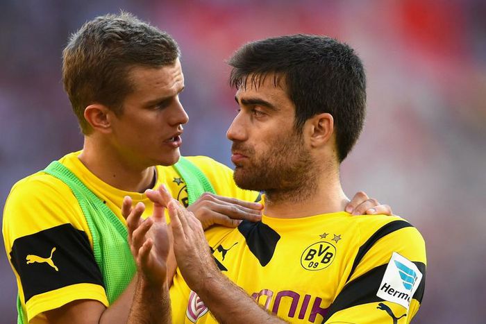 ___3890197___https:______static.pulse.com.gh___webservice___escenic___binary___3890197___2015___6___21___2___sokratis-papastathopoulos-sven-bender-cropped_ycmhkw8404dq18two3ths9dp4_2