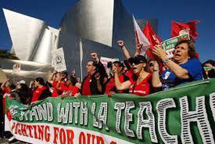 Los Angeles braces for major teachers' strike