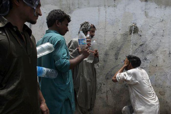 Heat wave deaths in Pakistan's financial hub reach 780