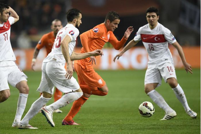 ___3611320___https:______static.pulse.com.gh___webservice___escenic___binary___3611320___2015___3___29___7___netherlands-v-turkey-cropped_n8k6bvwl89ez1knz8w3xynstz_2