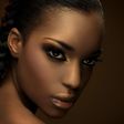 Bronzed makeup polishes the skin flawlessly