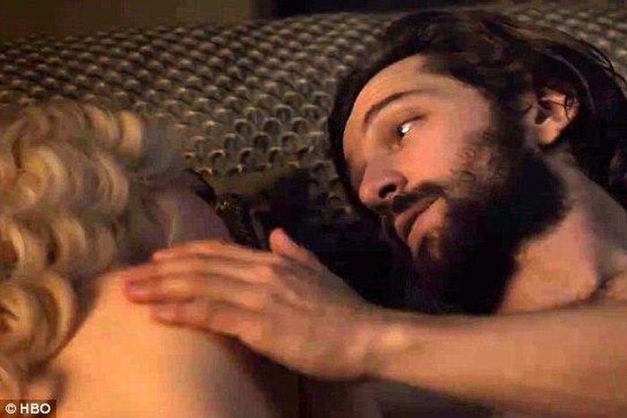 Watch new Game of Thrones trailer