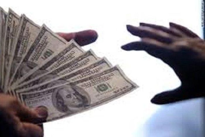 Steps to negotiate a salary raise.