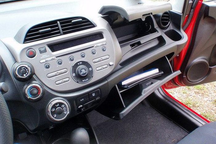 A car radio fitted with an MP3 player.
