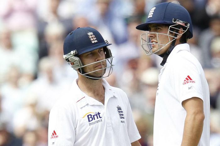 ___3629396___https:______static.pulse.com.gh___webservice___escenic___binary___3629396___2015___4___11___19___jonathan-trott-alastair-cook-cropped_bydioq1k17np1vehlxfiyfc6f_1