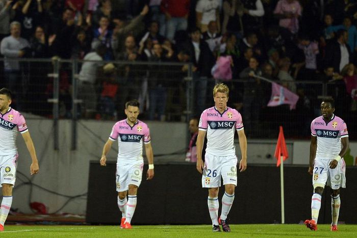 ___3783832___https:______static.pulse.com.gh___webservice___escenic___binary___3783832___2015___5___22___1___evian-cropped_1v6vazrgm2gmx17mgo4kzbvvlf_2