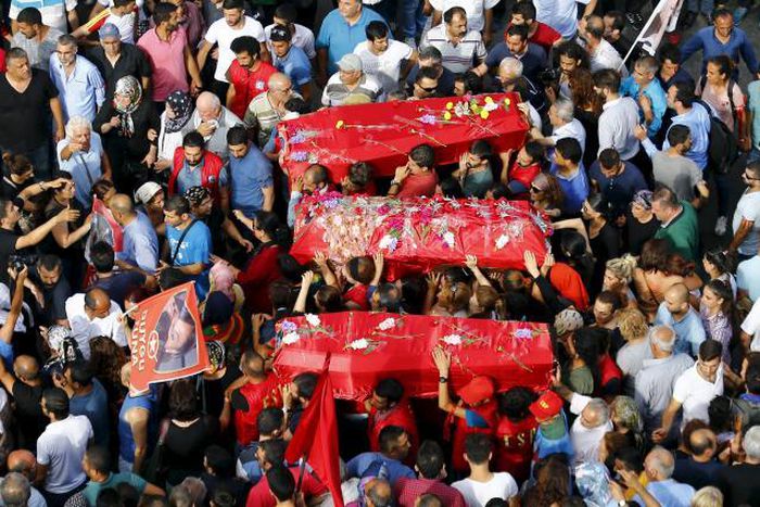 Police officer killed in southeast Turkey amid escalating violence