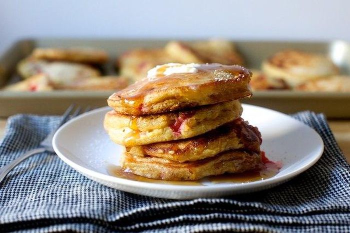 strawberry-cornmeal-griddle-cakes