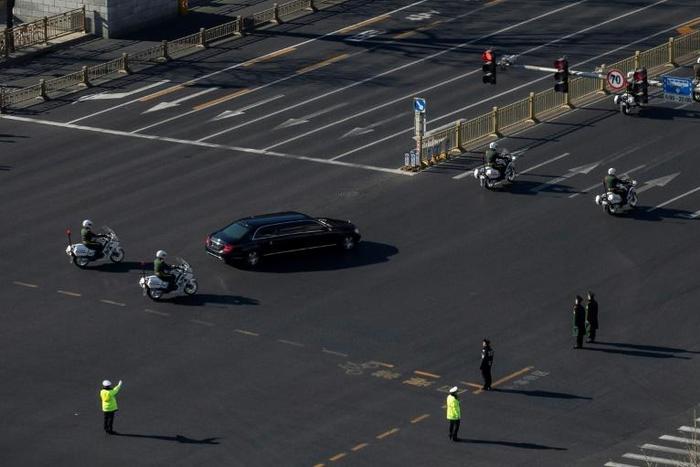 Anaylsts say Washington's "maximum pressure" strategy on North Korea could be weakened by Kim Jong Un's efforts to improve ties with Beijing