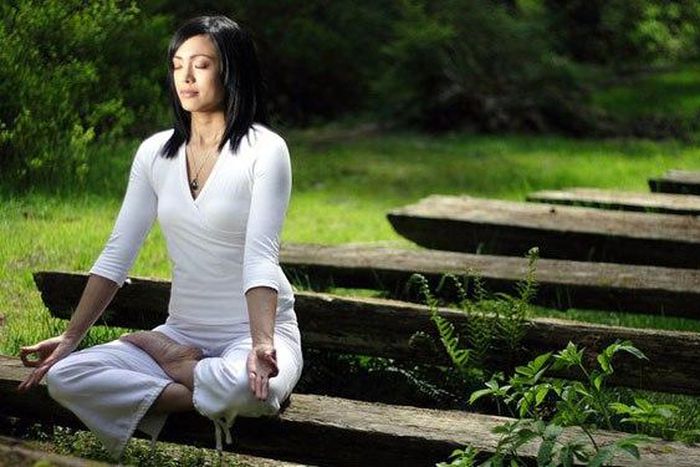 Mindfulness-Based Cognitive Therapy (MBCT) has been found to be a good alternative for anti-depressant pills.
