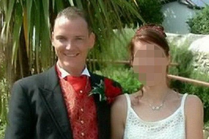 ___3810457___https:______static.pulse.com.gh___webservice___escenic___binary___3810457___2015___5___29___21___292D940200000578-3102491-Killed_himself_Stephen_Coops_pictured_attacked_the_child_with_a_-a-1_1432918063160