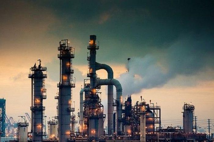 Refinery overhauling