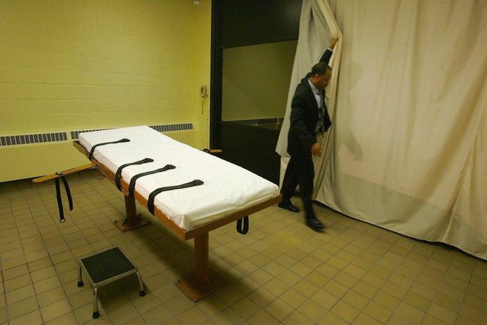 Connecticut's top court rules death penalty unconstitutional in state