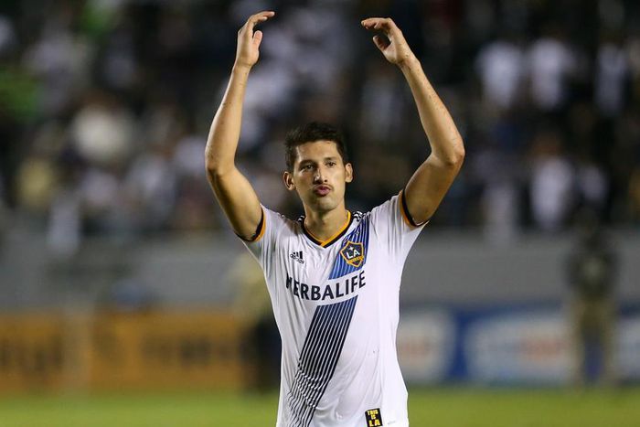 ___3667636___https:______static.pulse.com.gh___webservice___escenic___binary___3667636___2015___4___19___18___omar-gonzalez-cropped_8m3emng2qgch1ucfsumu8gji3_1