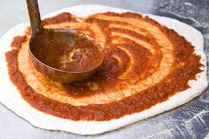 Tomato sauce for pizza