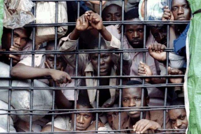 Mahama grants amnesty to 900 prisoners to mark Republic Day