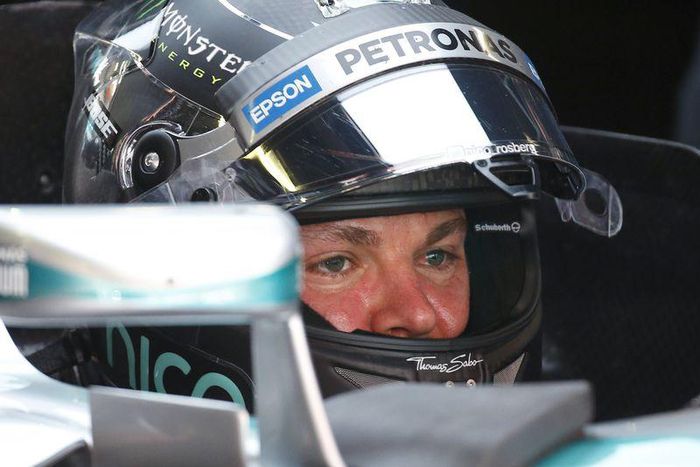 Mercedes Formula One driver Nico Rosberg of Germany looks on during the third free practice of the Spanish Grand Prix at the Circuit de Barcelona-Catalunya racetrack in Montmelo, near Barcelona, Spain, May 9, 2015. REUTERS/Juan Medina