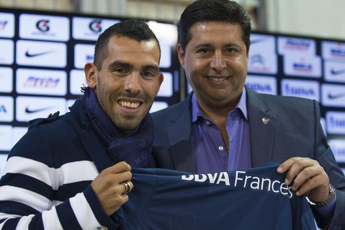 Carlos Tevez unveiled at Boca Juniors