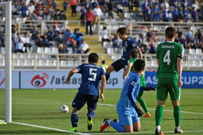 Japan's Yuya Osako on the mark twice against Turkmenistan