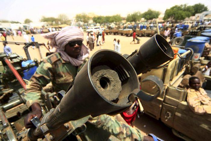Vehicles and weapons of the Justice and Equality Movement (JEM) rebels are seen on display,  after victory celebrations by the Sudanese Armed Forces (SAF) and the Rapid Support Forces (RSF), in Niyala Capital of South Darfur, May 4, 2015. REUTERS/Strin...