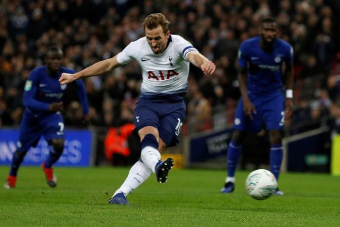 Tottenham's Harry Kane clinched his side's League Cup win over Chelsea