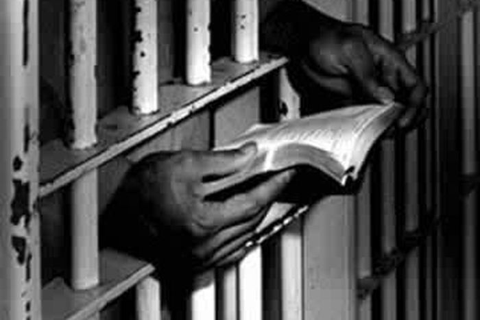 Court sentences guard to 12 months imprisonment for stealing 4 umbrellas