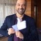 Meditating Portuguese actor mistaken for terrorist on Paris plane