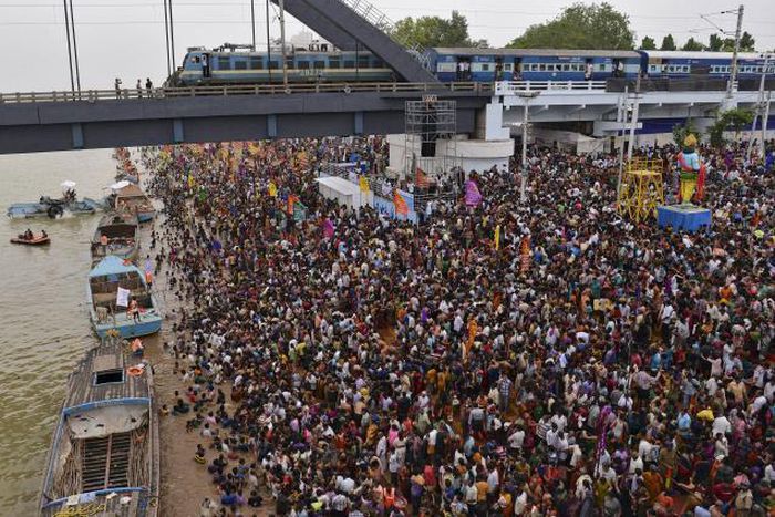 Stampede at religious festival in India kills 27 pilgrims