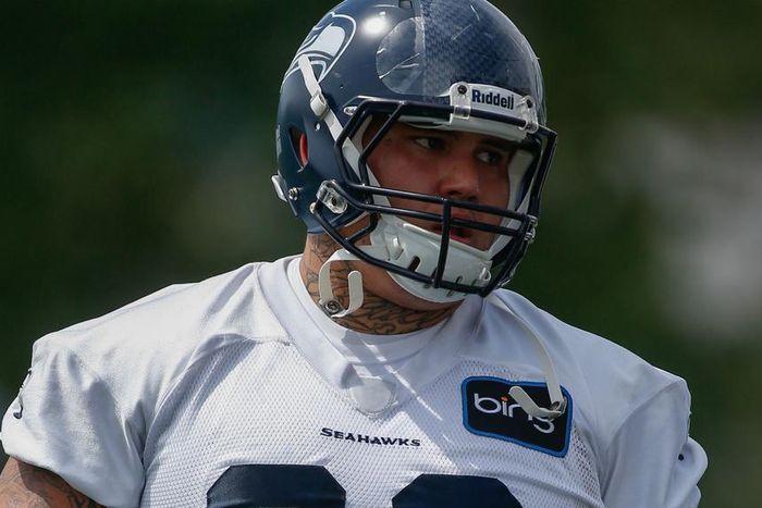 ___3772584___https:______static.pulse.com.gh___webservice___escenic___binary___3772584___2015___5___19___9___seahawks-defensive-tackle-jesse-williams_krc0v0c68k2615f7z15f4xrus_1