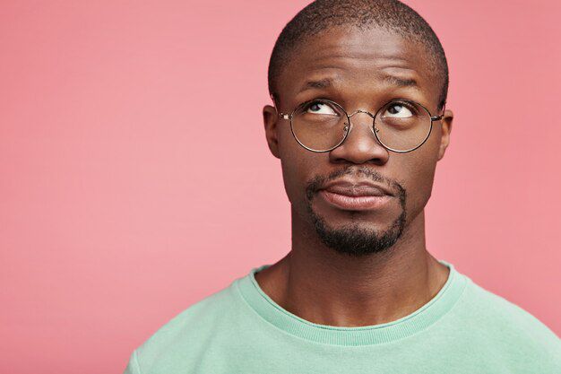 How to tell if someone is lying to you in seconds