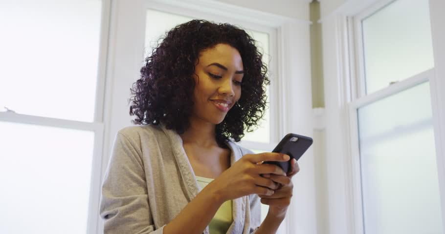 Your smartphone might be making you to spend some money unnecessarily.