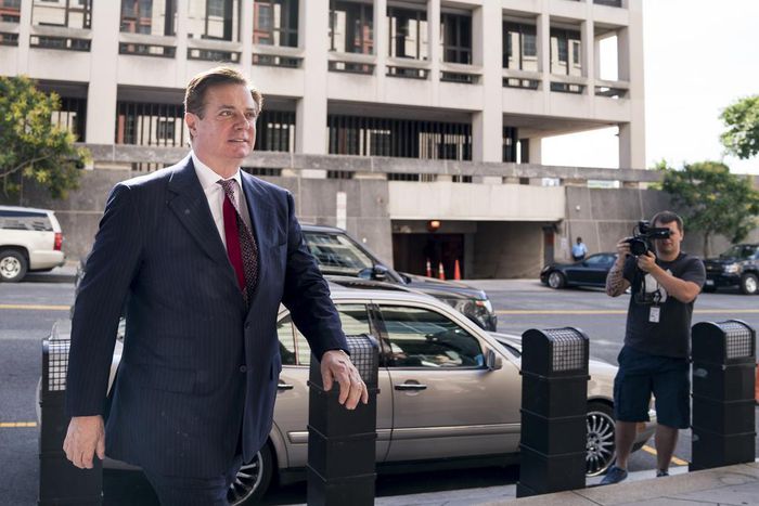 Manafort Is Expected to Face Charges in New York, Even if Trump Pardons Him