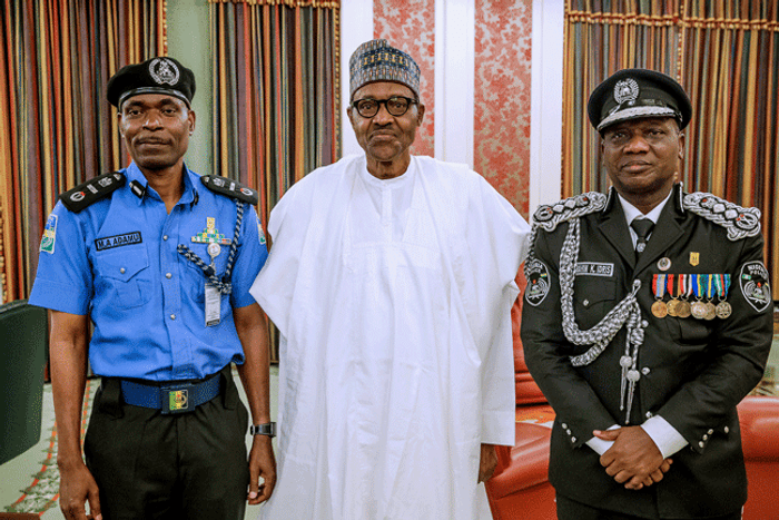 From L-R The new Inspector-General of Police (IGP), Mohammad Adamu, President Buhari and the outgoing IGP, Ibrahim Idris (Channels TV)