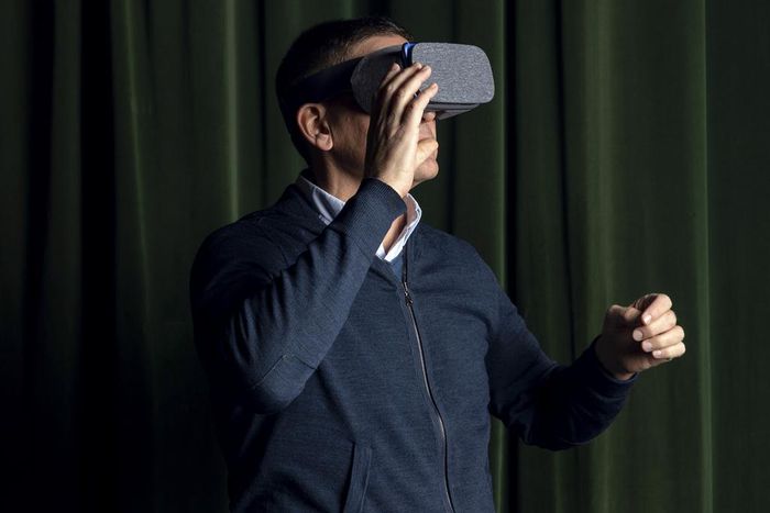 'Hamlet' in Virtual Reality Casts the Viewer in the Play