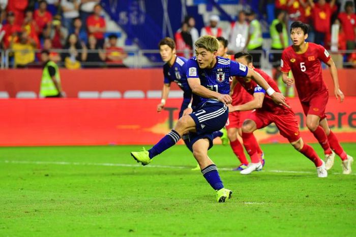 Japan needed a penalty to squeak past Vietnam