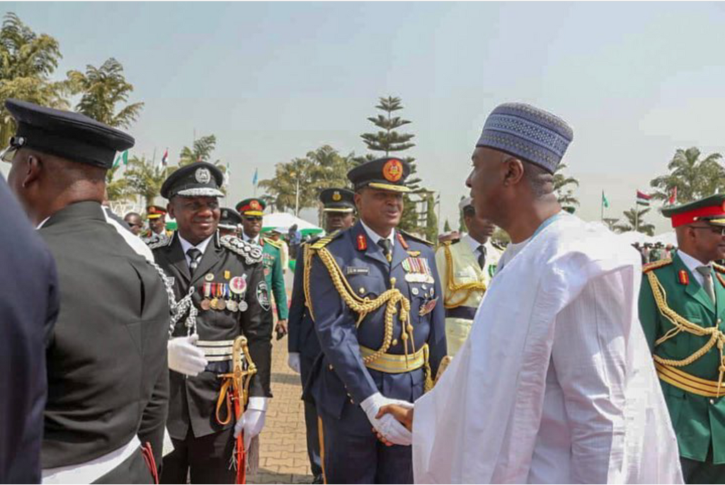 Saraki snubs IGP Idris at Armed Forces Remembrance Day event.