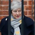 The EU is now waiting for British Prime Minister Theresa May to formally request renewed talks, while warning that the Brexit agreement can not at this stage be reopened for discussion