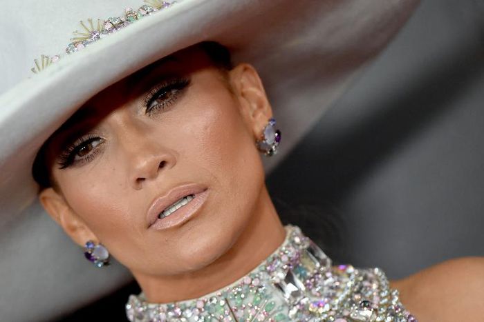 So THAT'S Why J.Lo Did The 10-Day Diet Challenge