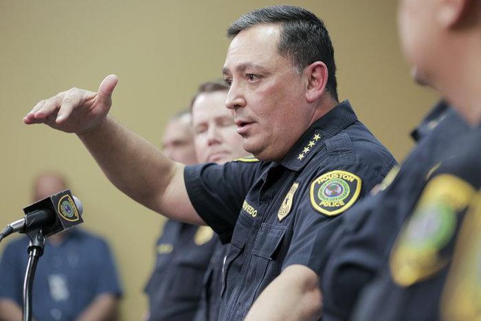 Houston police to end use of 'no-knock' warrants after deadly drug raid