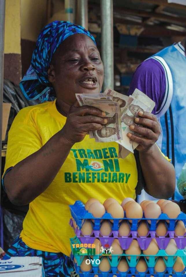 TraderMoni, a N10,000 interest-free loan is targeted at helping petty traders and artisans with capital to make a living. The loan received is to be returned to the government within a timeline of 6 months. [Trader Moni]