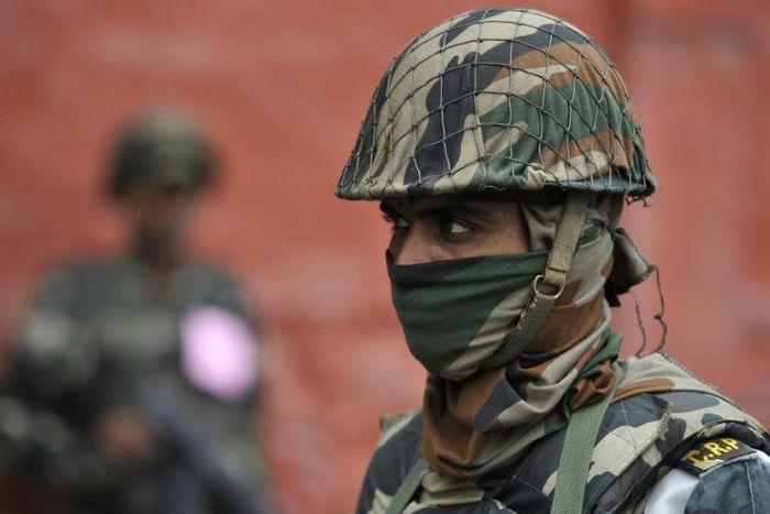 A memeber of the Indian Central Reserve Police Force (CRPF) stands guard in Srinagar on August 15, 2012