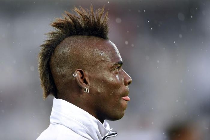 Italy striker Mario Balotelli will finish the season at Marseille after completing his move from Nice