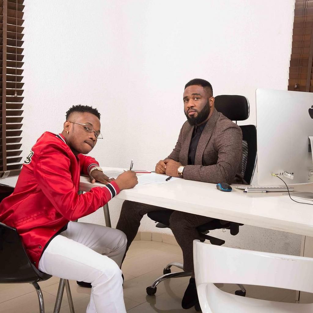 Praiz signs Dapo to his management label [Instagram Praiz]