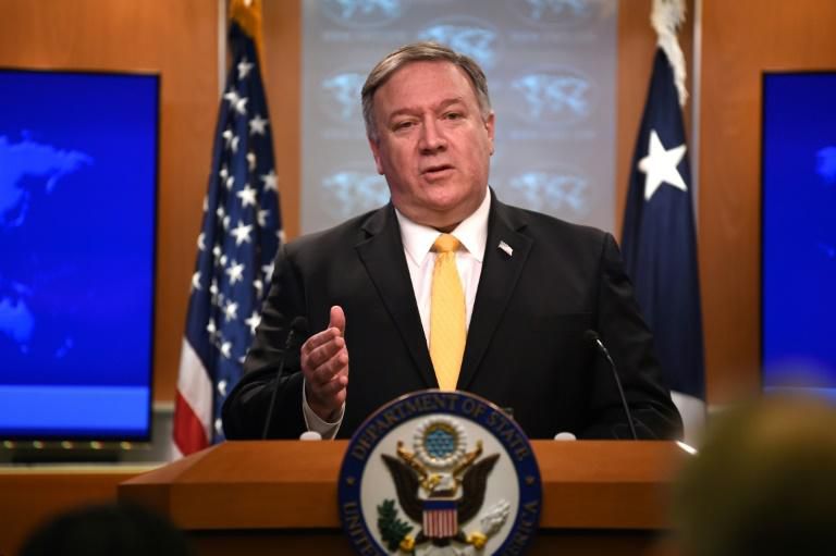 US Secretary of State Mike Pompeo says that the diplomatic status of the father of a US-born woman who joined the Islamic State group means she is not a citizen