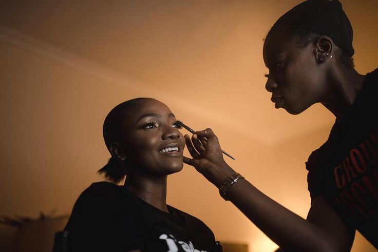 Simi thinks the whole of Nigeria is consumed by the vanity of social media where some users hope to find relevance in the world. [Instagram/symplysimi]