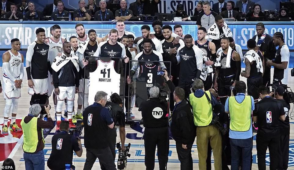 Dwyane Wade and Dirk Nowitzki (EPA)