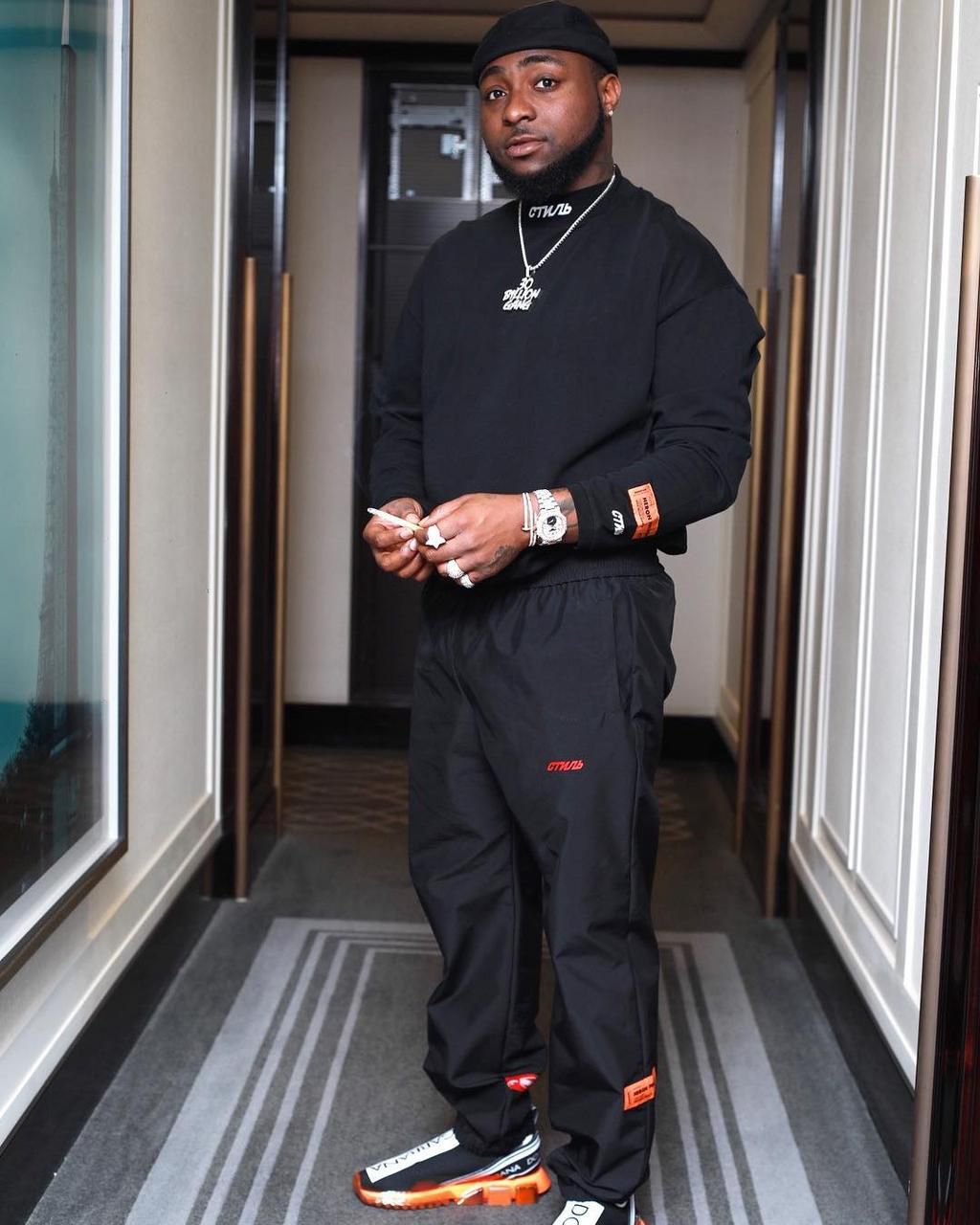 Davido has apologised to popular 'social media influence,' Pamilerin on behalf of Peruzzi over the assault he faced in his hands [Instagram/DavidoOfficial]