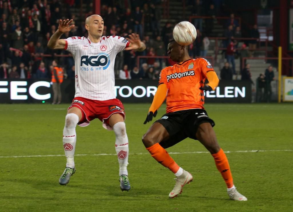 Victor Osimhen [Kortrijk]