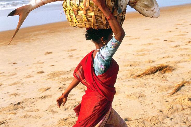 A fish seller Glory Omo-Ohwo who is also a mother of four children has been found dead at an uncompleted building located close to her house. [Deap]
